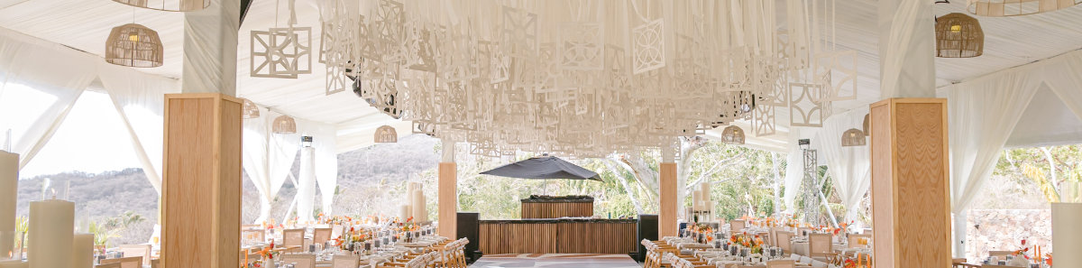 Cnit Weddings es una emprsa de wedding planner que tiene servicios como renta de mobiliario